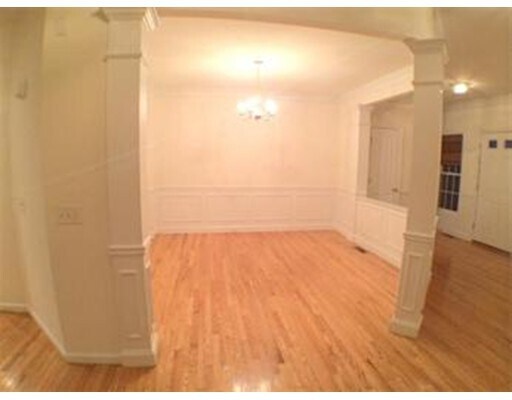Building Photo - 52 Tulip Cir