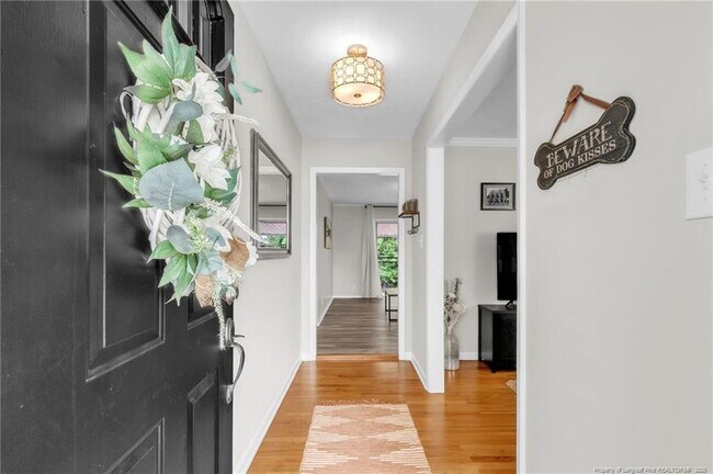 Foto del edificio - 756 Chadwick Rd