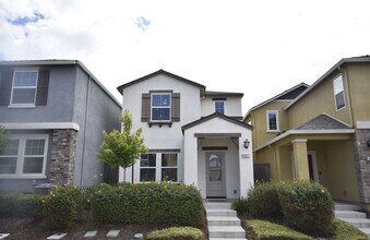 Building Photo - 4097 Southampton St