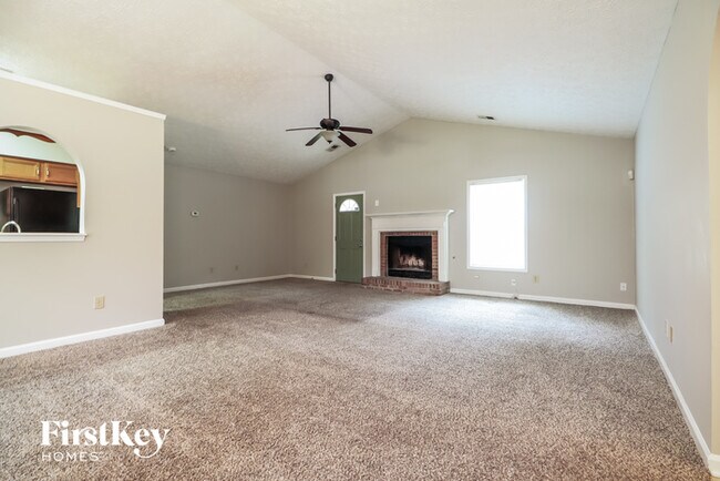 Foto del edificio - 204 Pineknoll Ct