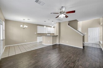 Building Photo - 19 Peach Ridge Pl