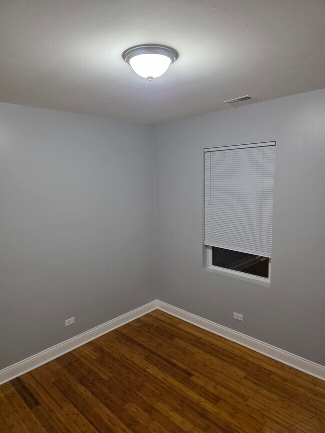 Foto del edificio - 1231 S Avers Ave