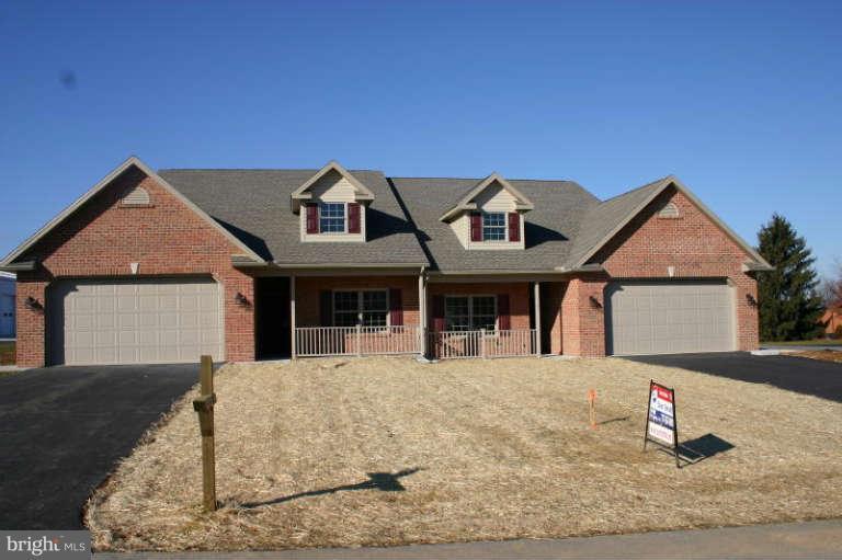 Primary Photo - 93 Monroe Dr
