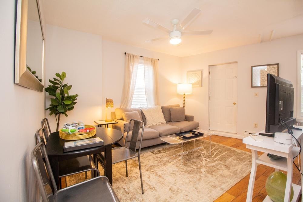 2 bedroom in Boton MA 02120 - 2 bedroom in Boton MA 02120