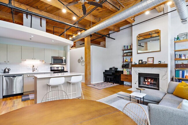 Foto del edificio - 2210 W Wabansia Ave