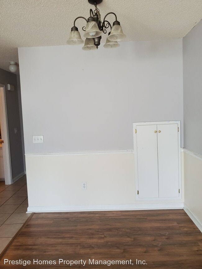 Building Photo - 2 br, 2.5 bath House - 169 N. Springview