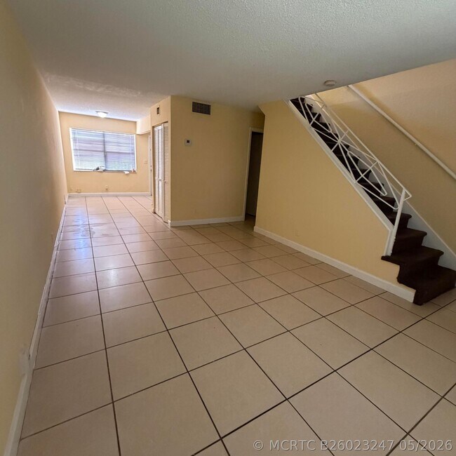 Foto del edificio - 4700 NW 9th Ct