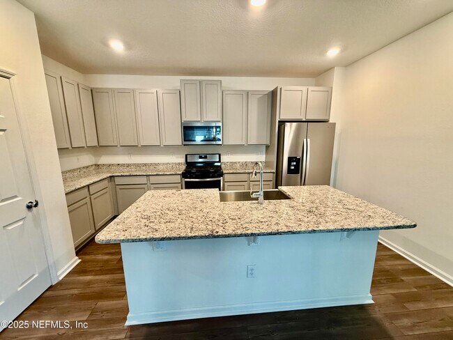 Building Photo - 13525 Brookwater Dr