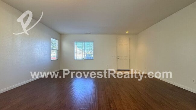 Building Photo - 13171 La Crescenta Ave