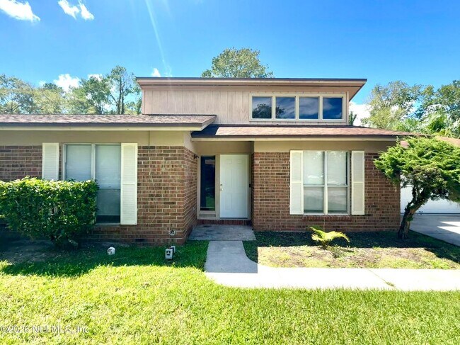 Foto del edificio - 12744 Burning Tree Ln W