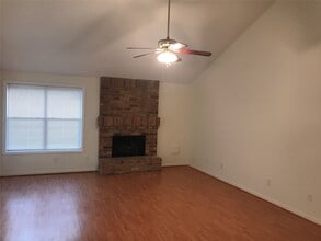 Building Photo - 3310 Stillmeadow Dr