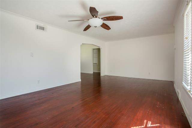 Foto del edificio - 6223 Hollis Ave