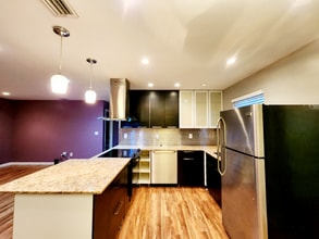 Building Photo - 539 82nd Ave N