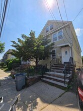 Building Photo - 170 Bellevue St