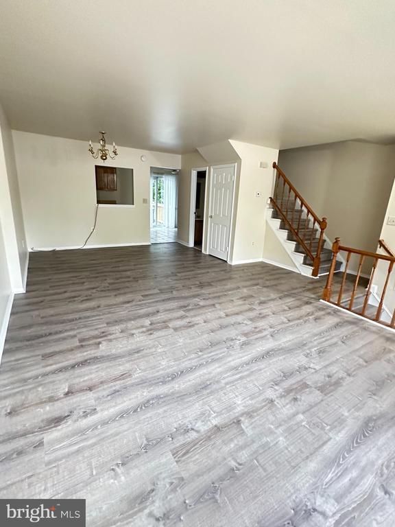 Building Photo - 7122 Cipriano Springs Dr
