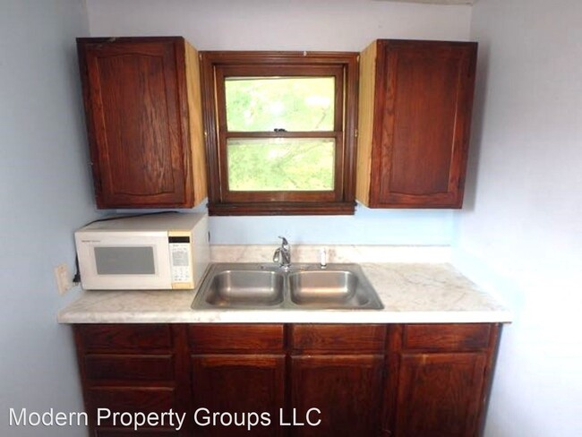 Building Photo - 1 br, 1 bath House - 517 S Ault St.