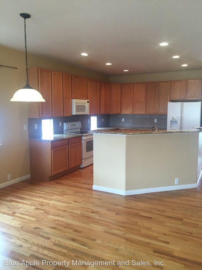 Building Photo - 3 br, 2 bath House - 1706 Granger Circle