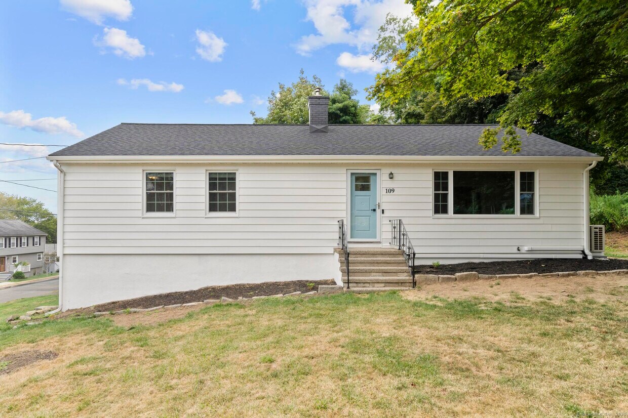 Foto principal - 109 Bryan Hill Rd