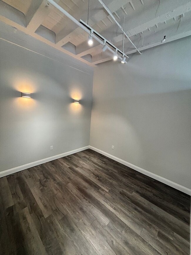 Photo - 24 Mt Vernon St Apartment