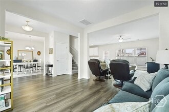 Building Photo - 126 Chalk Farm Wy