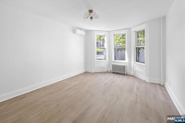 Foto del edificio - 46 Garden Pl