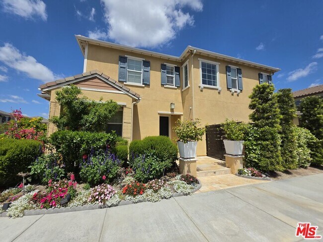 Foto del edificio - 14811 Blossom Ln