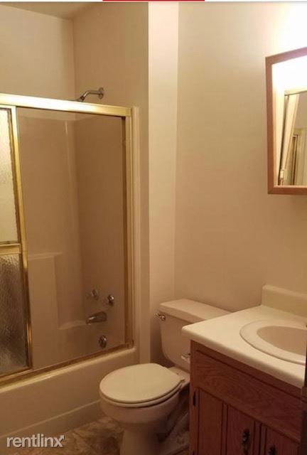 Building Photo - 2 br, 2.5 bath Townhome - 1822 Bayfield Ct