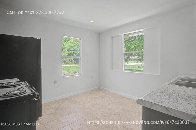 Foto del edificio - 9424 Daisy Vestry Rd