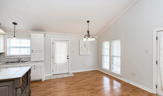 Building Photo - 15155 LA-44