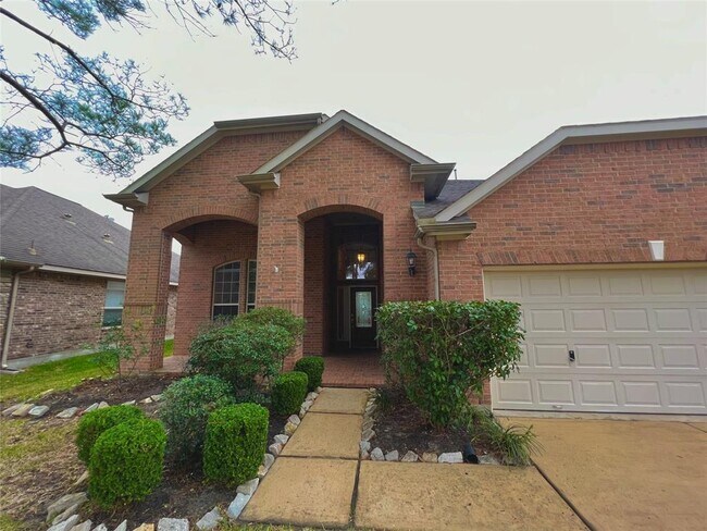 Building Photo - 5019 Redleaf Forest Ln