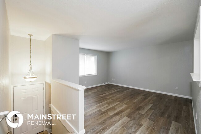 Foto del edificio - 6302 E 140th Terrace