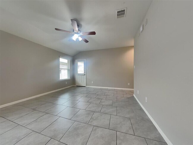 Foto del edificio - 223 Ashley Falls Ln