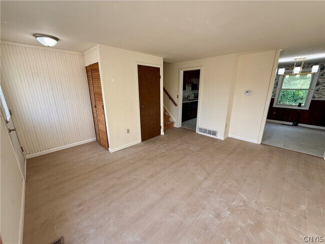 Foto del edificio - 4999 Windgate Rd
