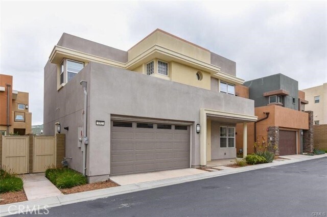Building Photo - 152 Newall
