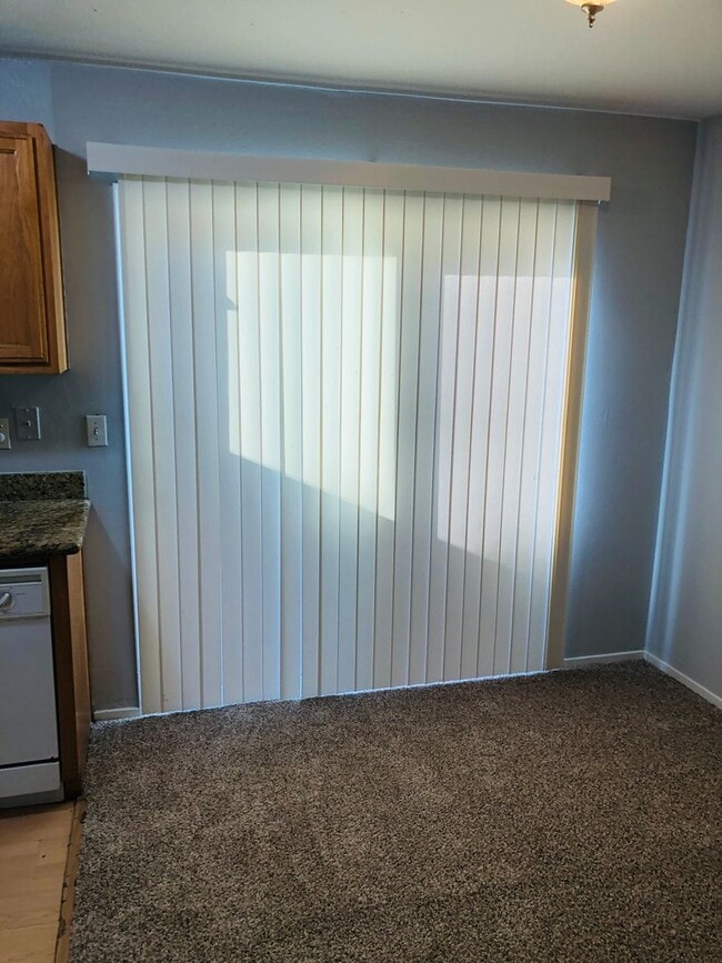 Foto del edificio - Great looking condo in a nice and clean complex