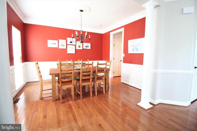Building Photo - 2531 Transom Pl