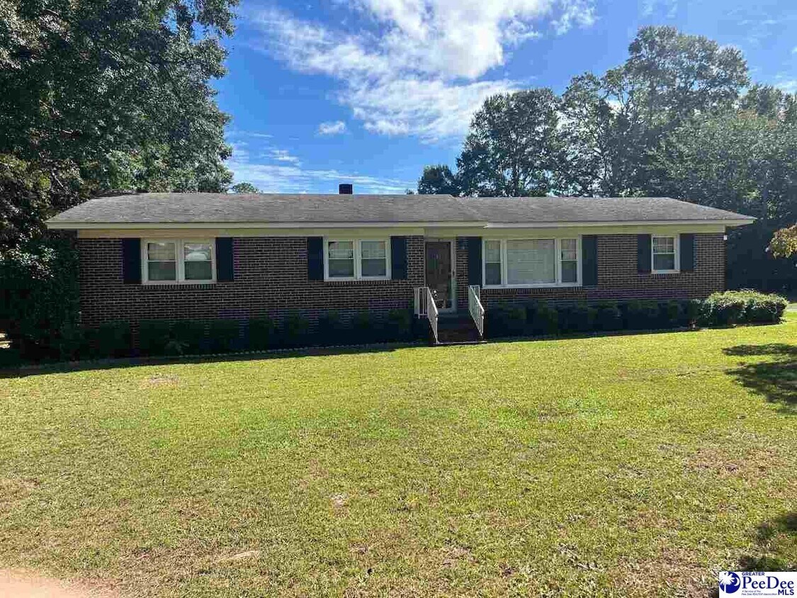 Foto principal - 1712 Hazel Dr