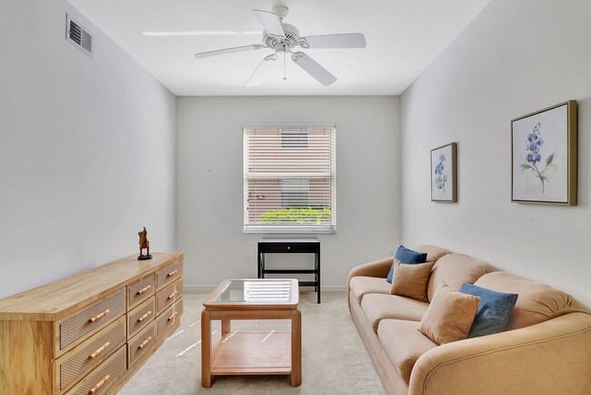 Foto del edificio - 2845 Cypress Trace Cir