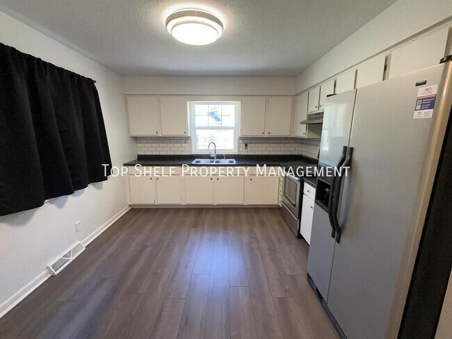 Foto del edificio - 306 SW Westview Dr