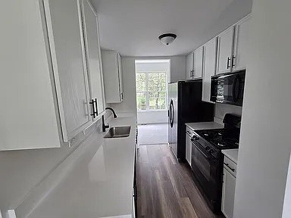 Foto del edificio - 2909 White Thorn Cir