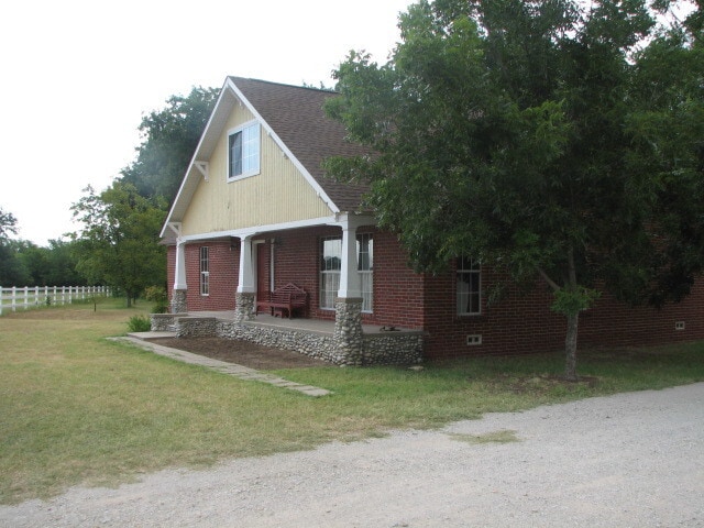 Building Photo - Mayfield