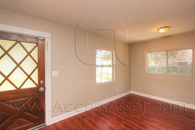 Building Photo - 295 S Estudillo Ave