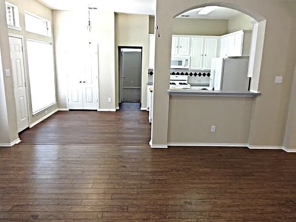 Building Photo - 3021 Avery Ln
