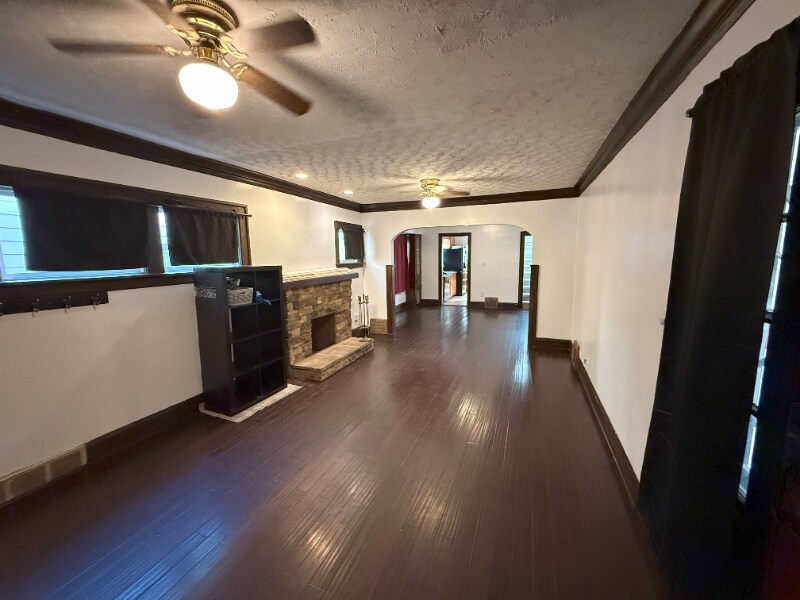 3347 W 131st St Cleveland, OH 44111 – photo 2