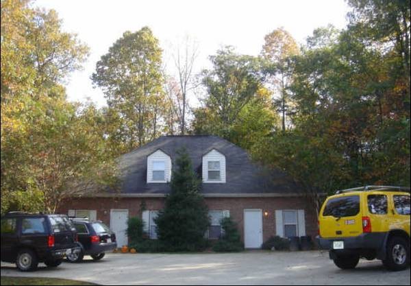 Primary Photo - 140 Oxford Ct