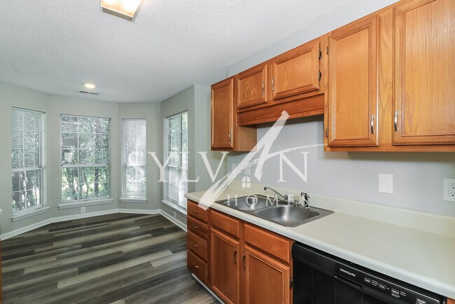Foto del edificio - Welcome home to this 3 BR, 2 BA Ranch-styl...
