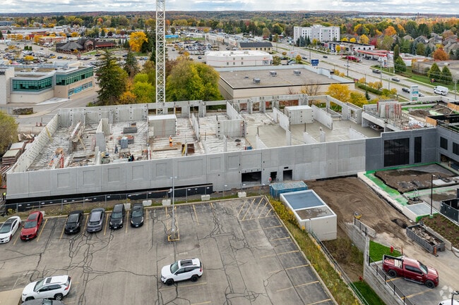 Building Photo - Deer Ridge Point