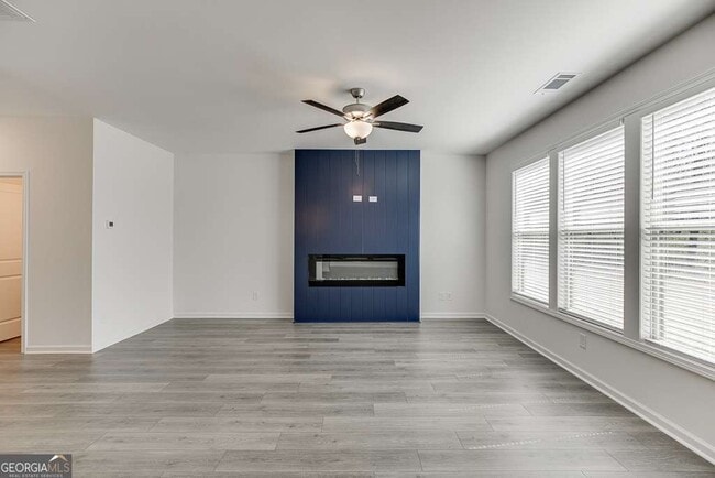 Building Photo - 198 Blue Dragon Dr