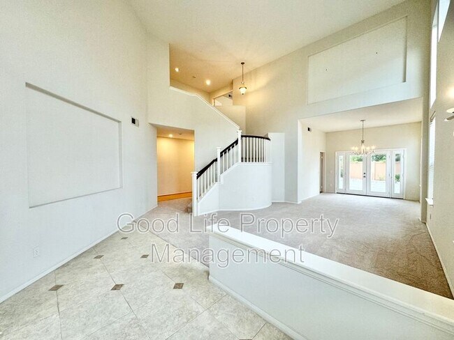 Building Photo - 11174 Oak Fern Ct