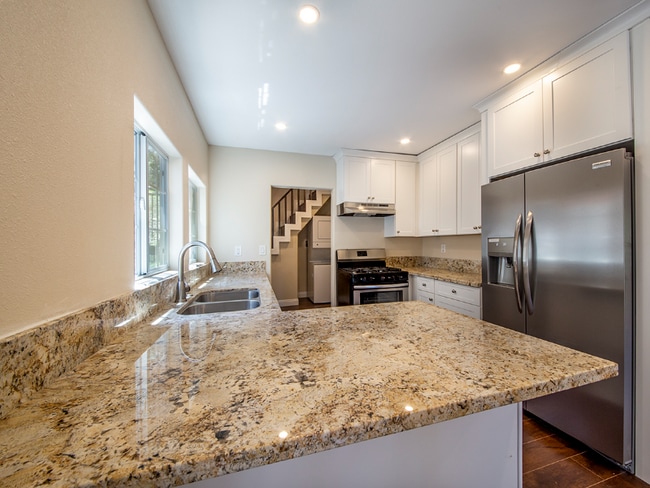 Foto del edificio - 23853 Wildwood Ln